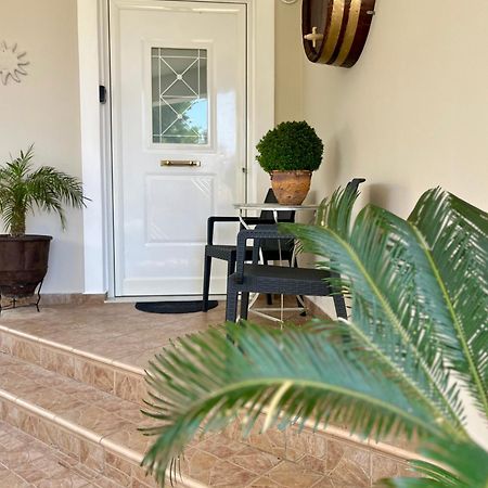 Lia'S Luxury Apartment - Near Airport Koropi Esterno foto
