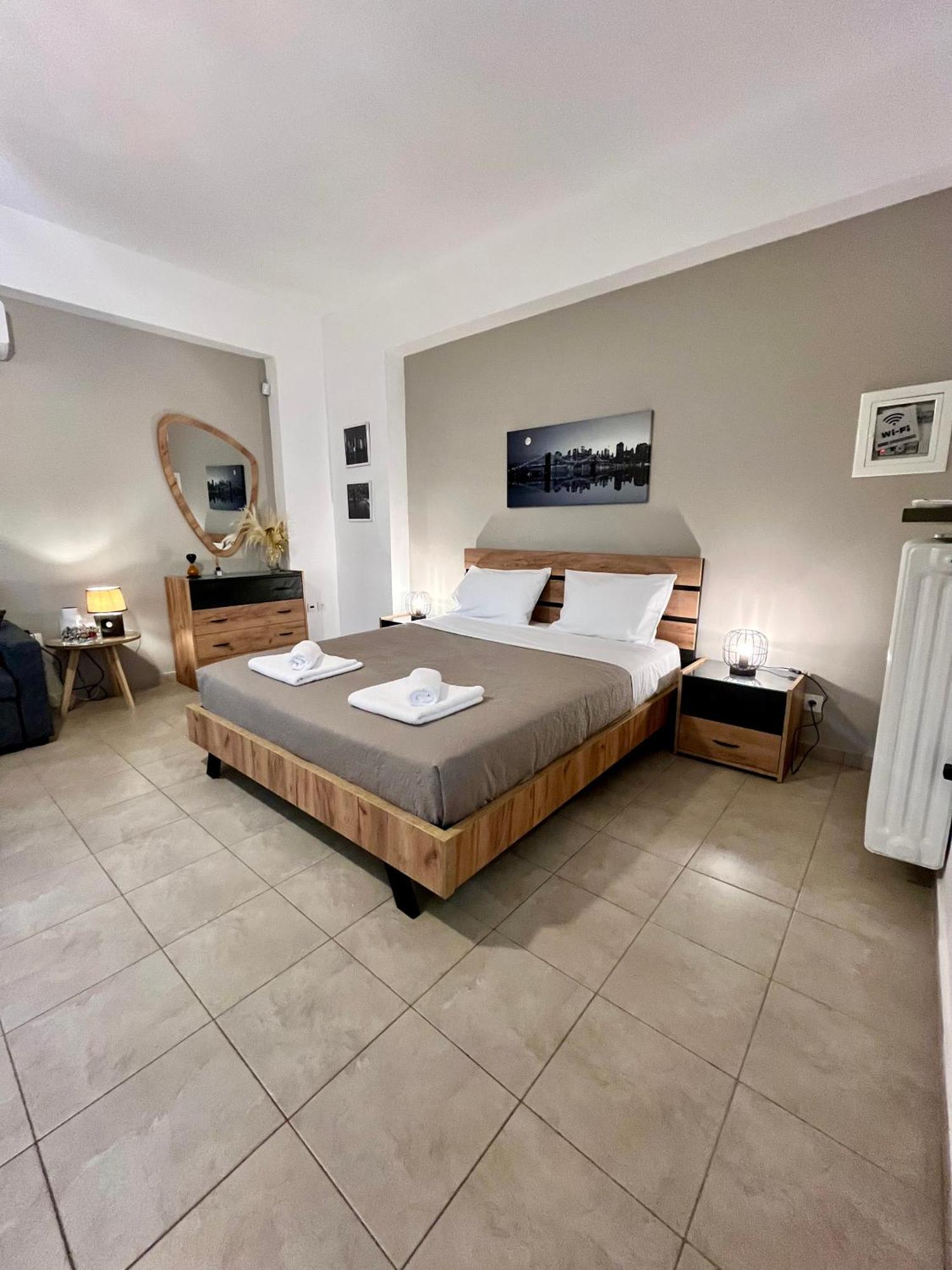 Lia'S Luxury Apartment - Near Airport Koropi Esterno foto