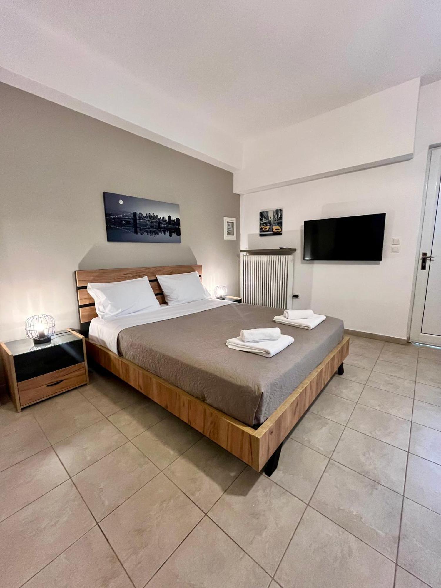 Lia'S Luxury Apartment - Near Airport Koropi Esterno foto