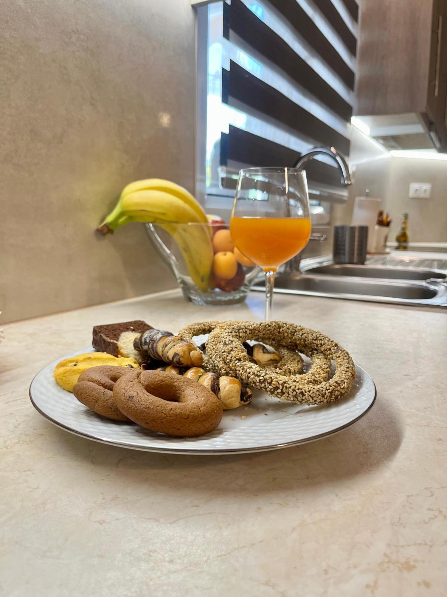 Lia'S Luxury Apartment - Near Airport Koropi Esterno foto