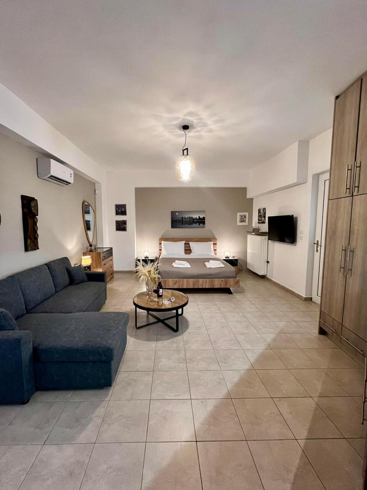 Lia'S Luxury Apartment - Near Airport Koropi Esterno foto