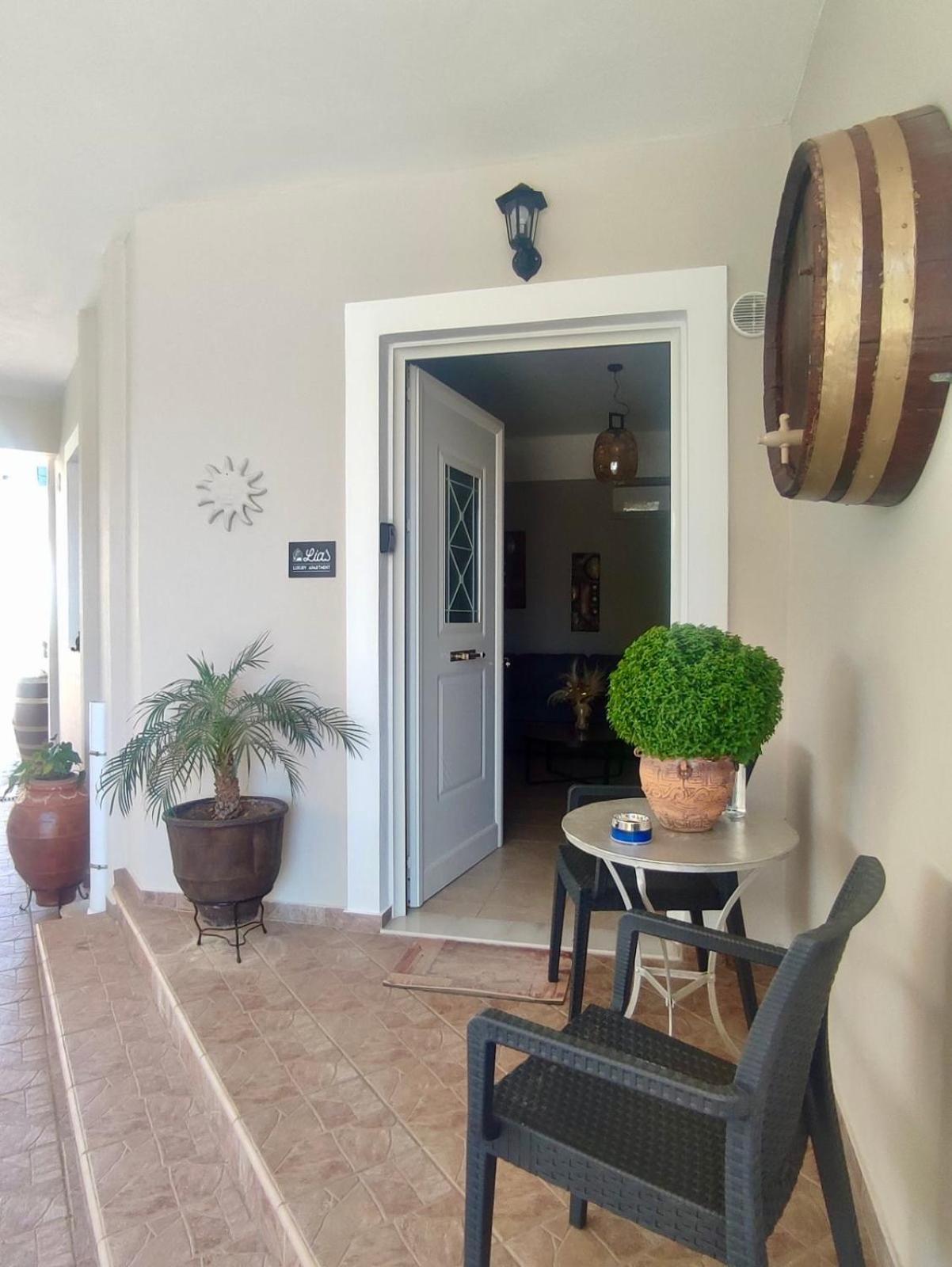 Lia'S Luxury Apartment - Near Airport Koropi Esterno foto